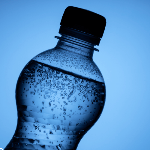 Woda gazowana niegazowana - lapiazzetta stogi plaża